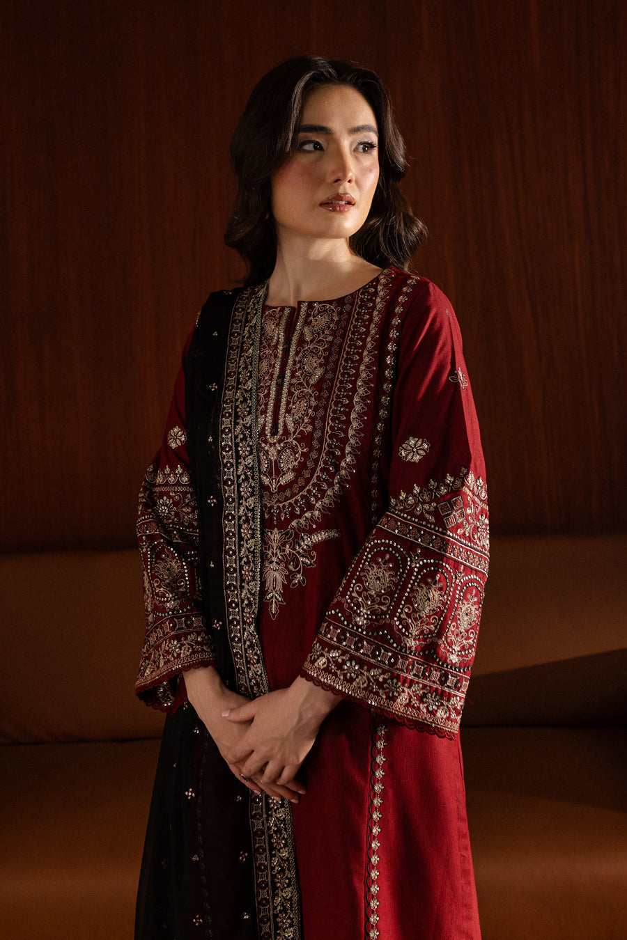 “BATIK” MOST DEMANDING ARTICAL DHANAK EMBROIDERD UNSTICH 3PC IS NOW AVAILABLE (WA-890)