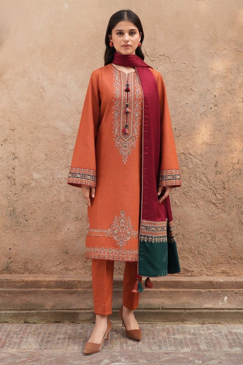Heavy Embroidered Lawn 3pc