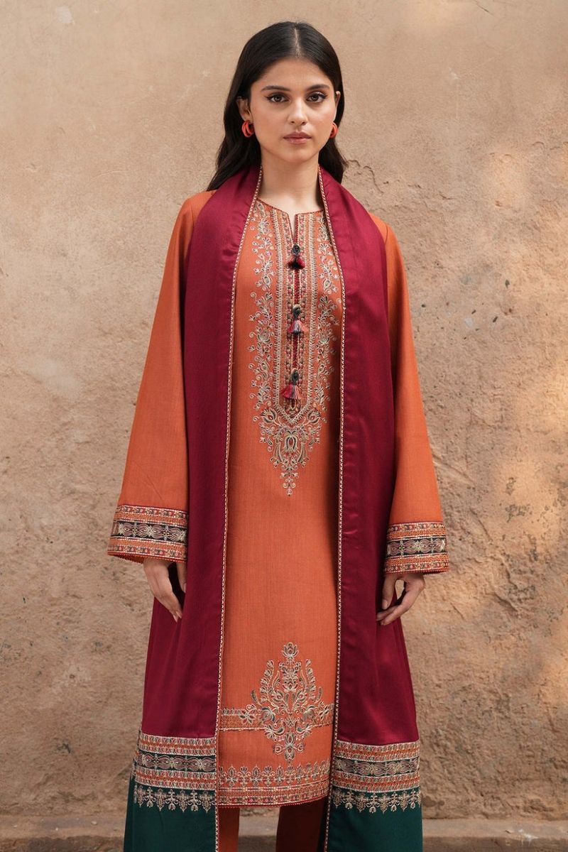Heavy Embroidered Lawn 3pc