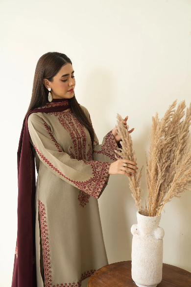 BAROUQE DHANK |HEAVY EMBROIDERD WITH EMBROIDERD DUBATA UNSTICHED 3pc(U.U-6497)