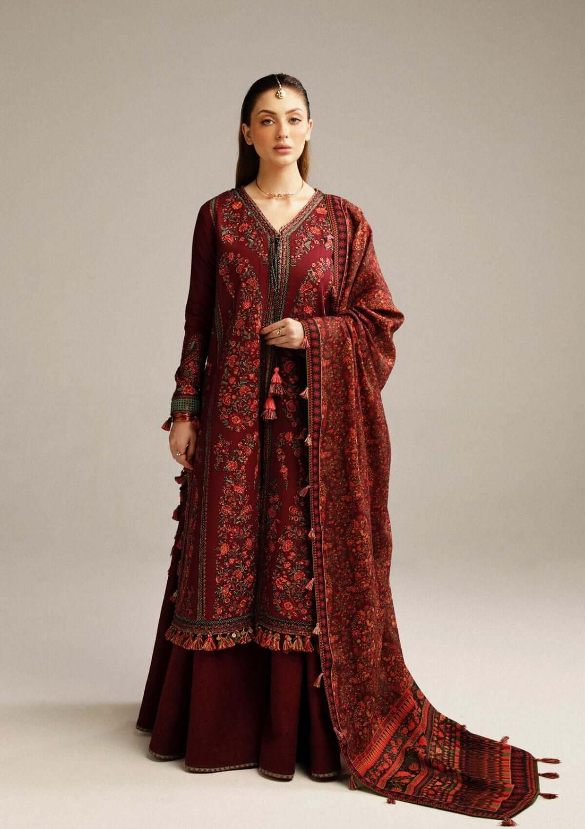 Heavy Embroidered Lawn 3pc