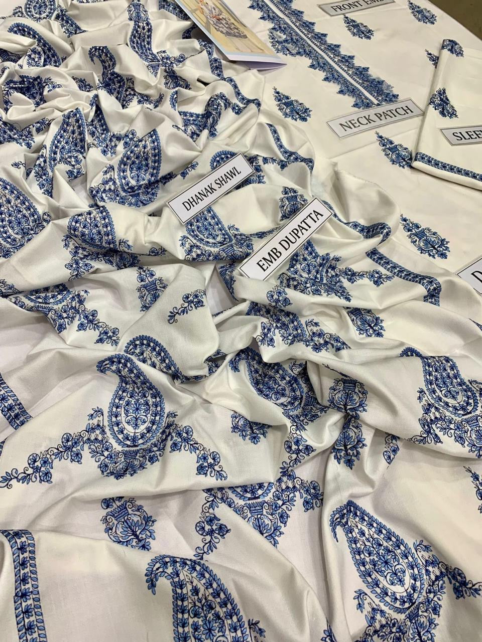 SAPPHAIRE DHANK EMBROIDERD UNSTICH 3pc (WA-880)