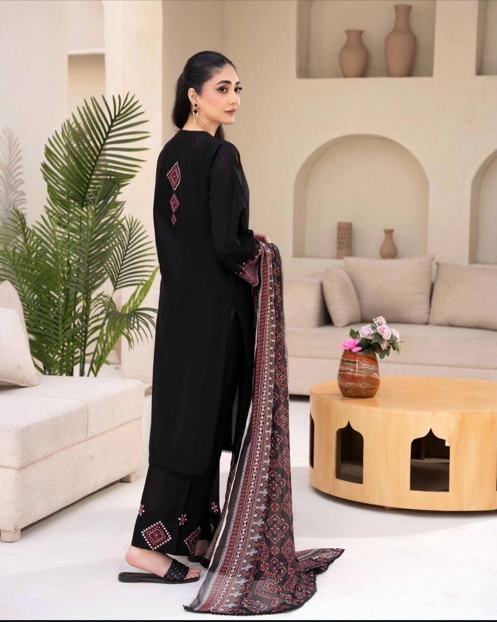 SIAH | ZIRWAH | EMBROIDERD DHANAK UNSTICHED 3PC (U.U490)