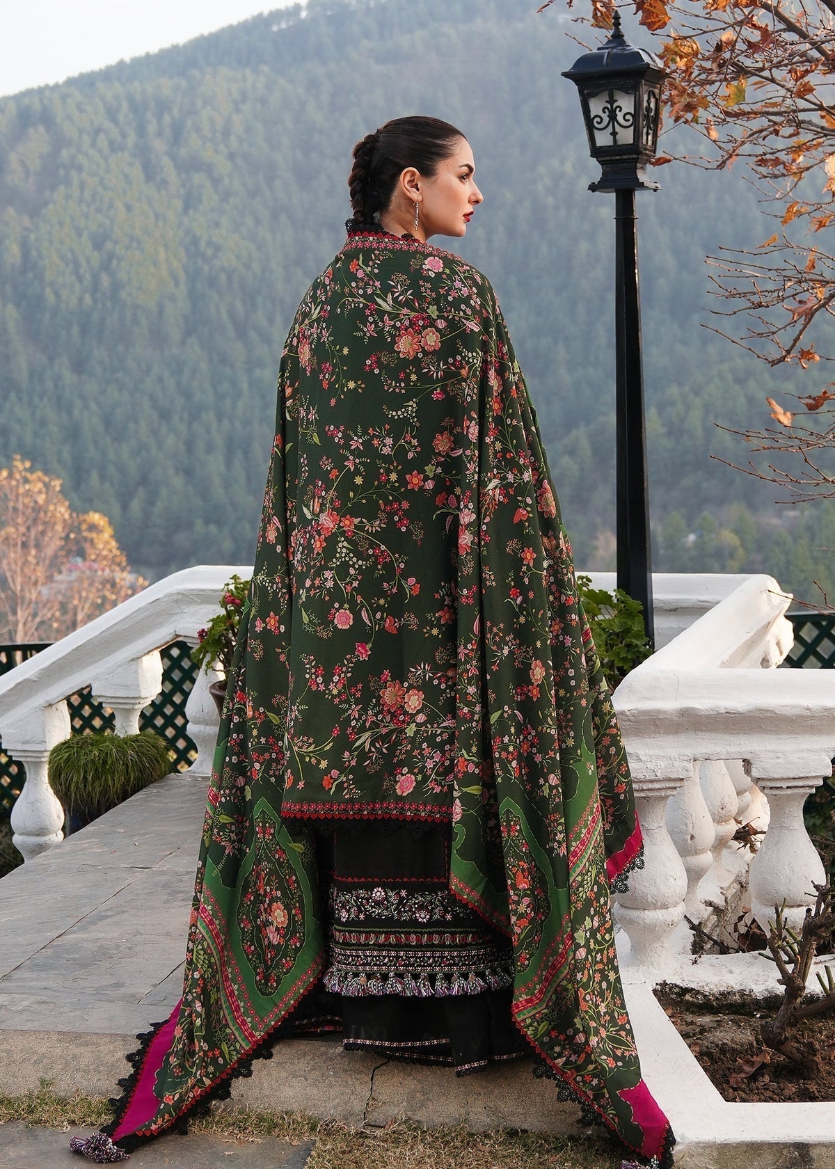 Heavy Embroidered Lawn 3pc