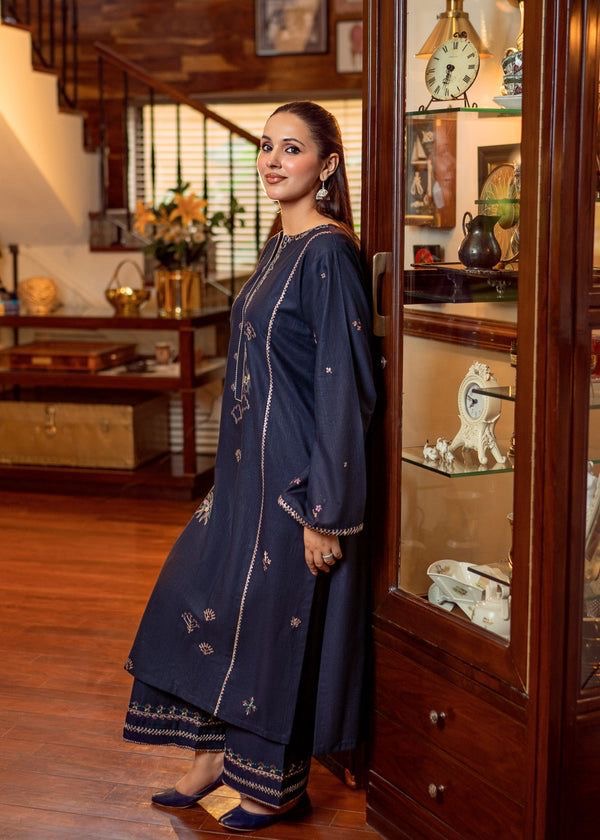 LINEN EMBROIDERD UNSTICHED 2pc (NEAVY BLU)
