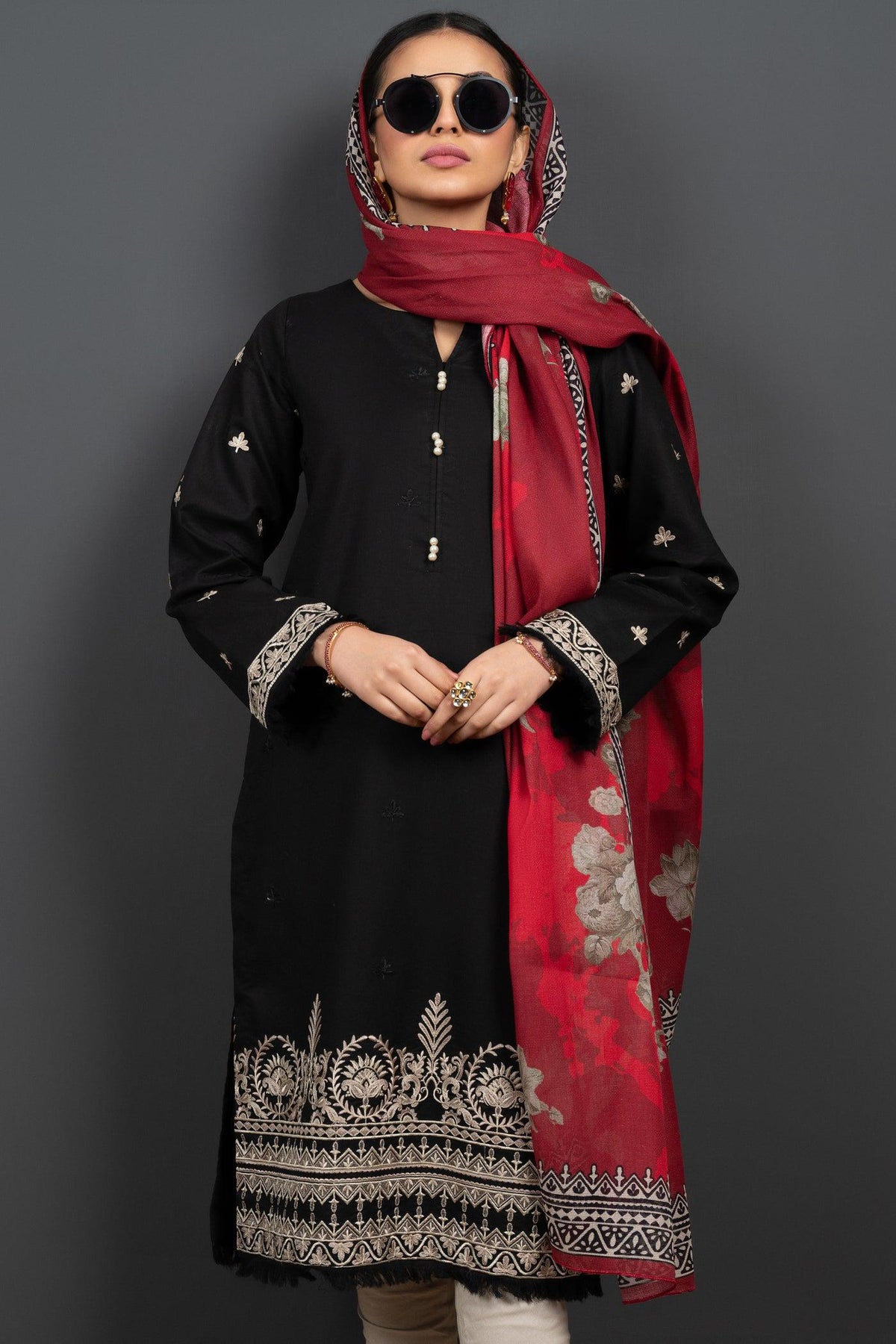 QALAMKAR EMBROIDERED LAWN 3pc